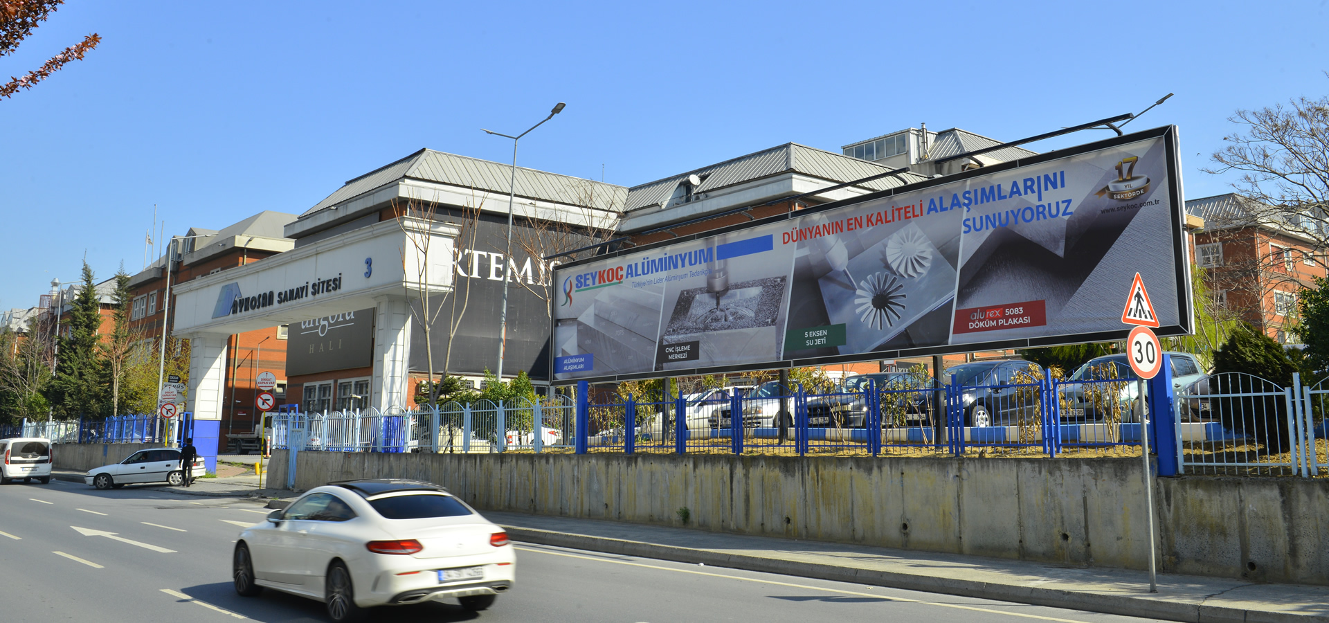 İstanbul Avrupa Yakası Giantboard Reklamları